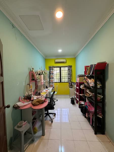 2-storey Terraced House for Rent in Bandar Sungai Long (Selangor) - Jeffrey Tham - Study - PropertyGuru.com.my