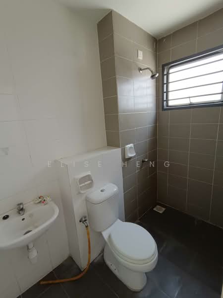 Rumah Teres 2 Tingkat untuk Dijual di Setia Ecohill (Semenyih) - Elise Heng - Bathroom - PropertyGuru.com.my
