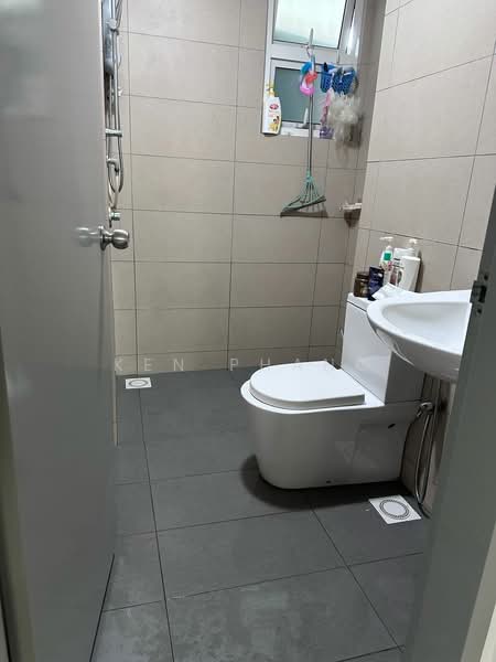 Service Residence for Sale at TR Residence - Ken Phang - Bathroom - PropertyGuru.com.my