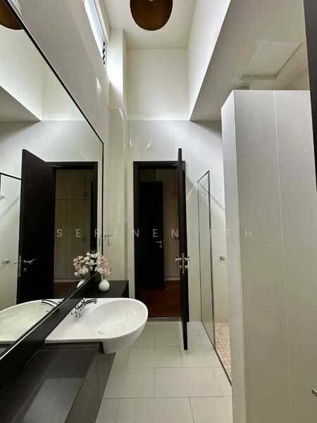 2.5-storey Terraced House for Sale in Seri Tanjung Pinang (Tanjung Tokong) - SERENEN TEH - Bathroom - PropertyGuru.com.my