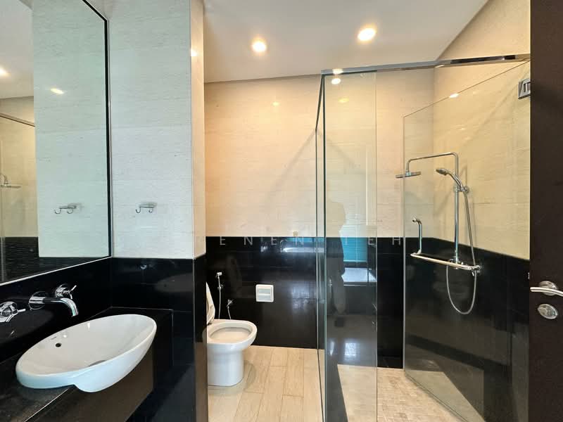 2.5-storey Terraced House for Sale in Seri Tanjung Pinang (Tanjung Tokong) - SERENEN TEH - Bathroom - PropertyGuru.com.my