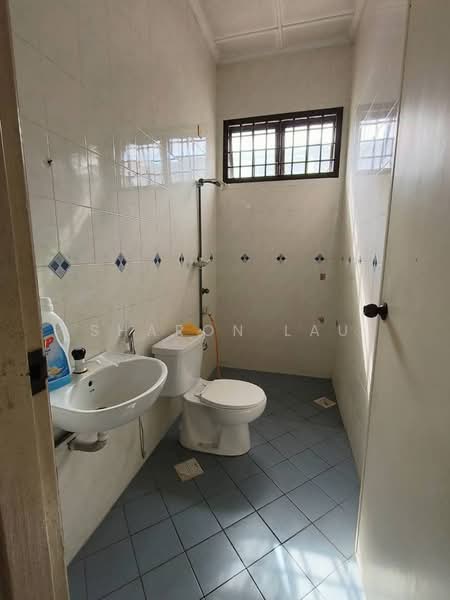 1.5-storey Terraced House for Sale in Taman Molek (Johor Bahru) - Sharon Lau - PropertyGuru.com.my