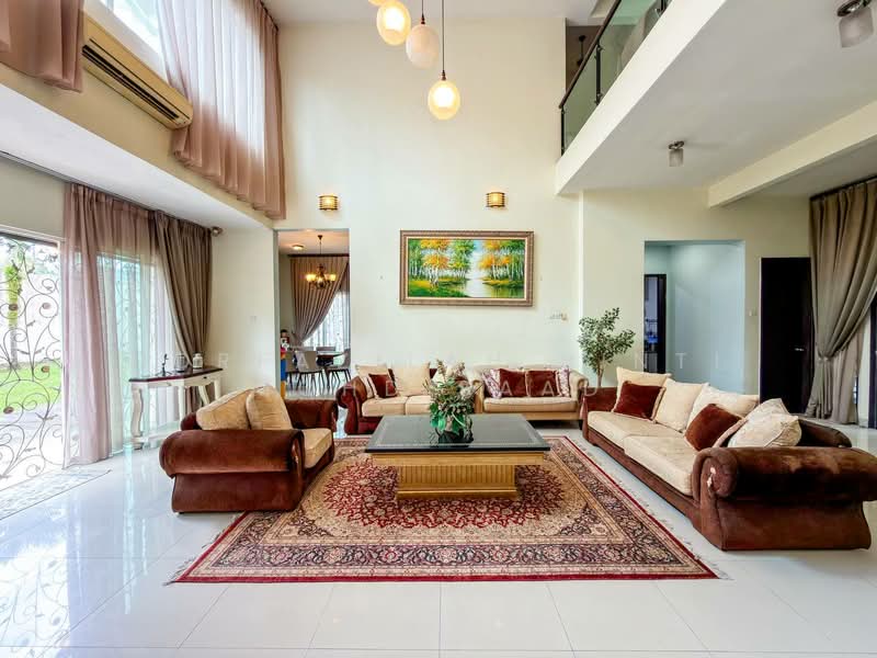 Rumah Banglo untuk Dijual di Kayangan Heights (Shah Alam) - Norfazilah Binti Mohd Saad - Living Room - PropertyGuru.com.my