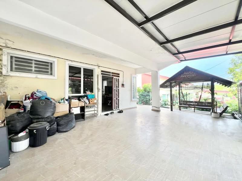 Semi-Detached House for Sale in Bandar Baru Salak Tinggi (Sepang) - Mohd Nazri Roslan - PropertyGuru.com.my