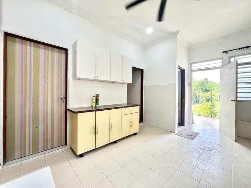 Semi-Detached House for Sale in Bandar Baru Salak Tinggi (Sepang) - Mohd Nazri Roslan - PropertyGuru.com.my