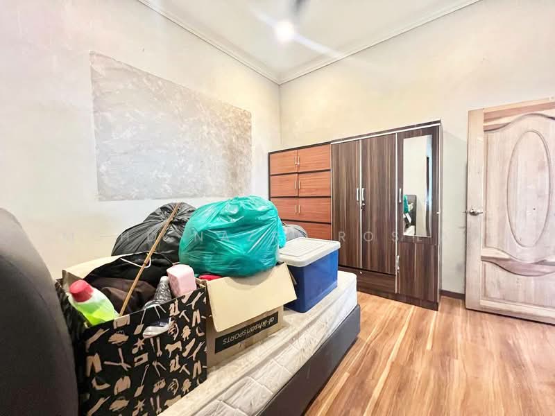 Semi-Detached House for Sale in Bandar Baru Salak Tinggi (Sepang) - Mohd Nazri Roslan - PropertyGuru.com.my