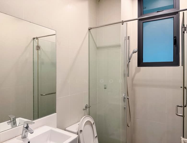 Kondominium untuk Disewa di The LIGHT COLLECTION II - Even Goh - Common Bathroom - PropertyGuru.com.my