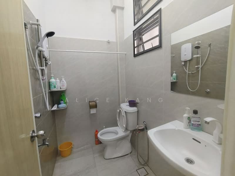 Rumah Teres untuk Dijual di Skudai (Johor) - Alice Kang - Bathroom - PropertyGuru.com.my