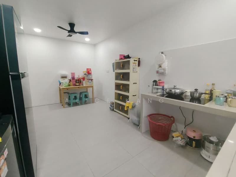 Rumah Teres untuk Dijual di Skudai (Johor) - Alice Kang - Kitchen - PropertyGuru.com.my
