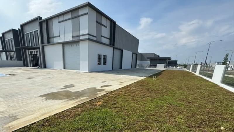Factory for Rent in Eco Business Park 1 (Johor Bahru) - Dovin Ler - Exterior - PropertyGuru.com.my