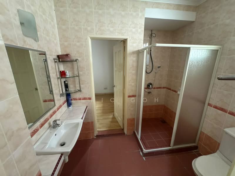 Rumah Teres 2 Tingkat untuk Disewa di Putra Heights (Subang Jaya) - Deric Goh - Bathroom - PropertyGuru.com.my