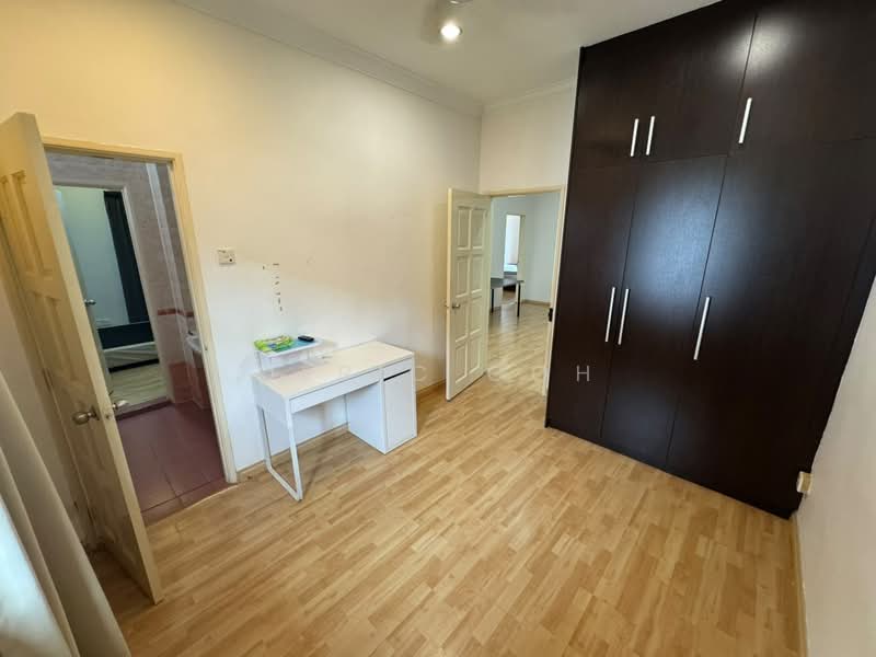 Rumah Teres 2 Tingkat untuk Disewa di Putra Heights (Subang Jaya) - Deric Goh - Bedroom - PropertyGuru.com.my