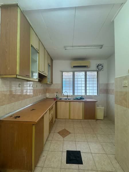 Rumah Teres 2 Tingkat untuk Dijual di Bandar Kinrara Seksyen 5 (Bandar Kinrara) - Justin Ng - Kitchen - PropertyGuru.com.my