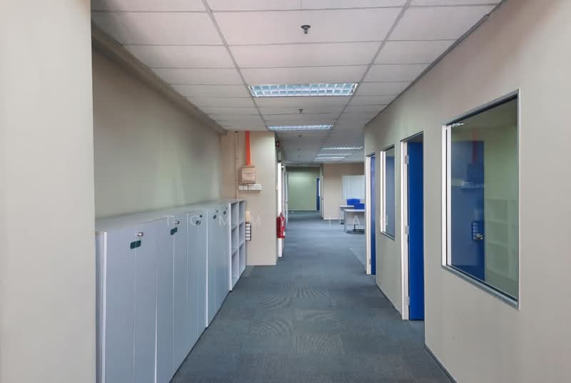 Office for Rent in Petaling Jaya (Selangor) - TOMMY TAN - Corridor - PropertyGuru.com.my