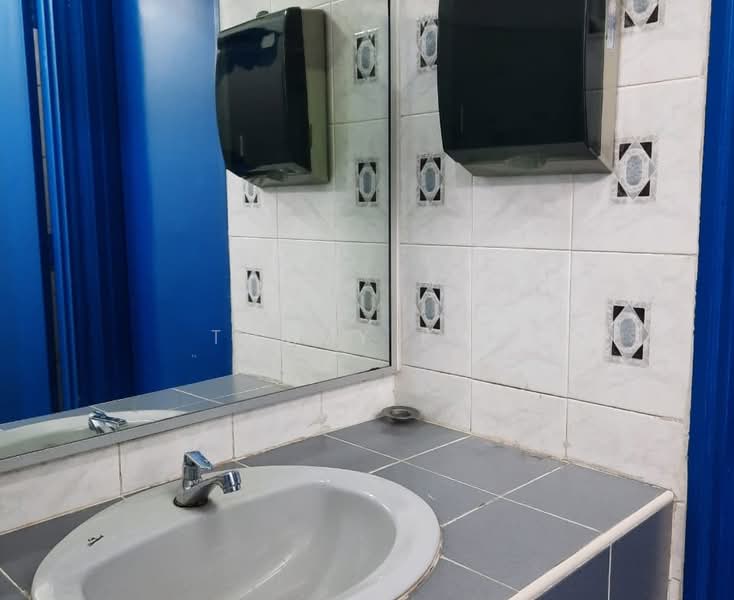 Office for Rent in Petaling Jaya (Selangor) - TOMMY TAN - Bathroom - PropertyGuru.com.my