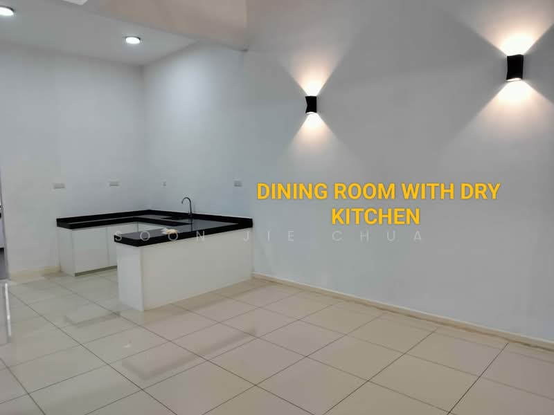 3-storey Terraced House for Sale in Puchong (Selangor) - Soon Jie Chua - Dining Room - PropertyGuru.com.my