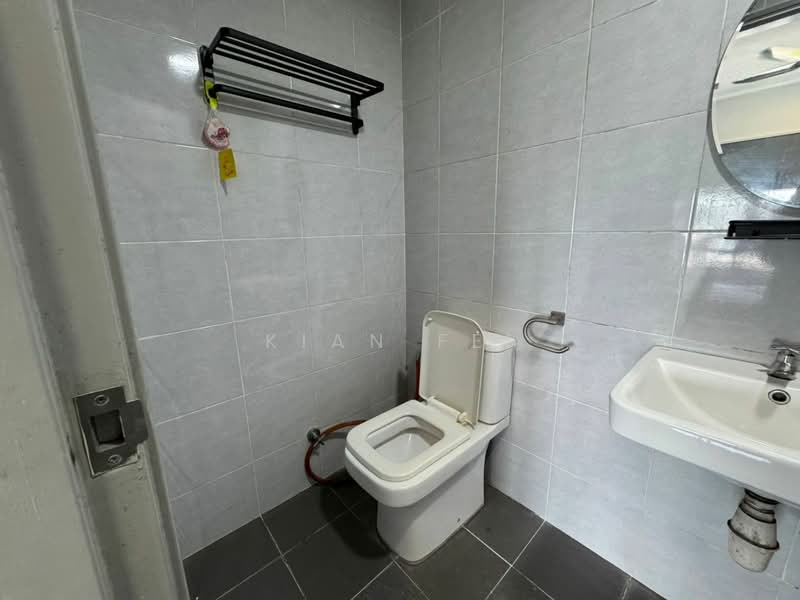 Condominium for Rent at The Edge Residence - Kian Fei - Bathroom - PropertyGuru.com.my