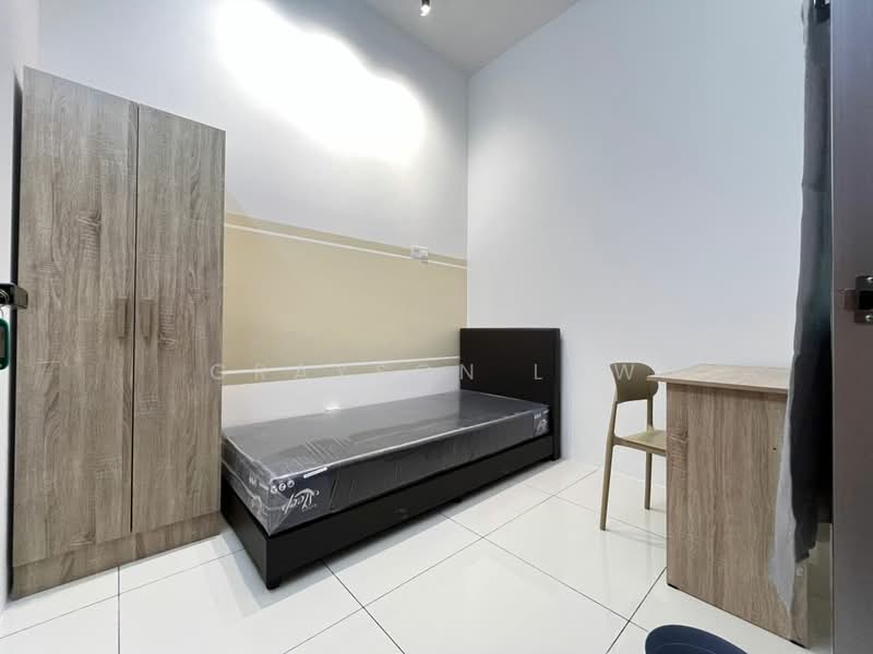 Service Residence for Rent at Skypod Residence - Grayson Low - Bedroom - PropertyGuru.com.my