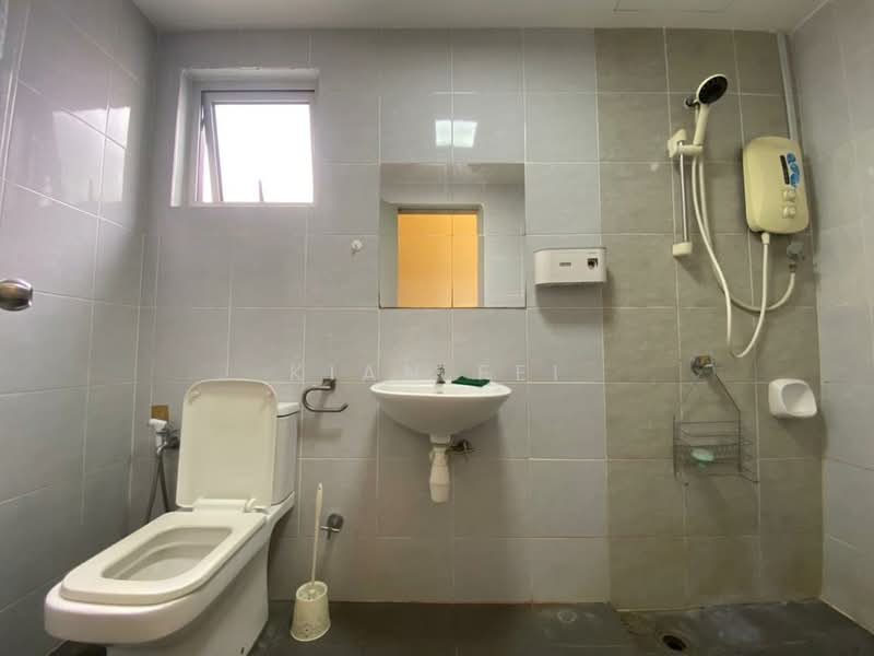 Condominium for Rent at The Edge Residence - Kian Fei - Bathroom - PropertyGuru.com.my