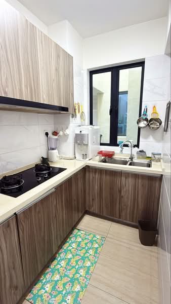 Servis Apartment untuk Dijual di Country Garden Central Park - Ziyan Liew - Kitchen - PropertyGuru.com.my