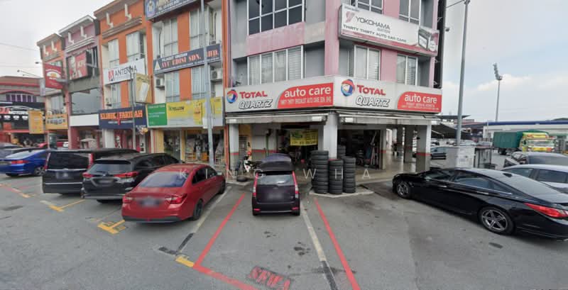 Kedai untuk Dijual di Batu Caves (Selangor) - King Wha - Exterior - PropertyGuru.com.my