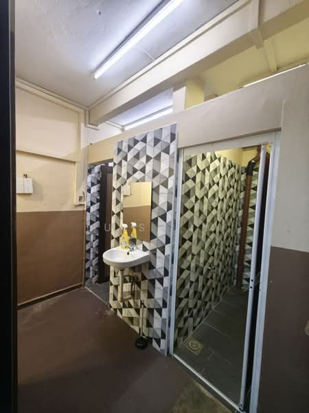 Shop for Rent in Taman Pelangi (Johor Bahru) - Luis Lim - Bathroom - PropertyGuru.com.my