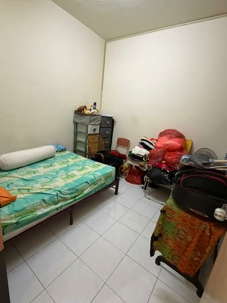 2-storey Terraced House for Sale in Taman Daya (Johor Bahru) - Kelvin Koay - Bedroom - PropertyGuru.com.my