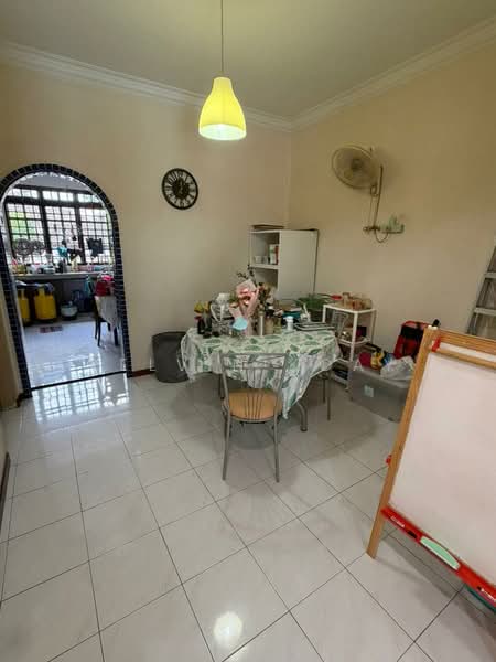 2-storey Terraced House for Sale in Taman Daya (Johor Bahru) - Kelvin Koay - Dining Room - PropertyGuru.com.my