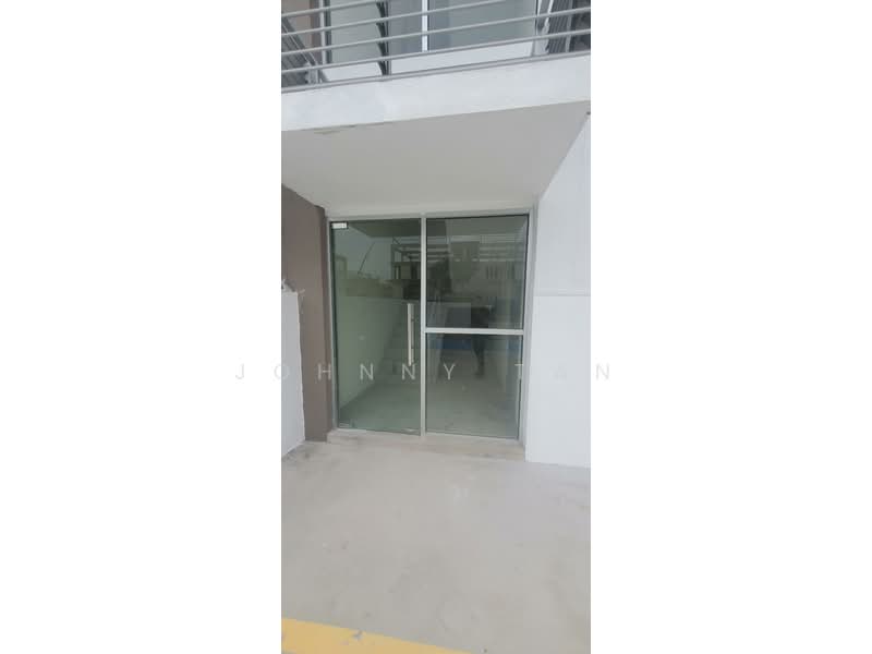 Kilang untuk Dijual di Saujana Rawang (Rawang) - Johnny Tan - Entrance - PropertyGuru.com.my