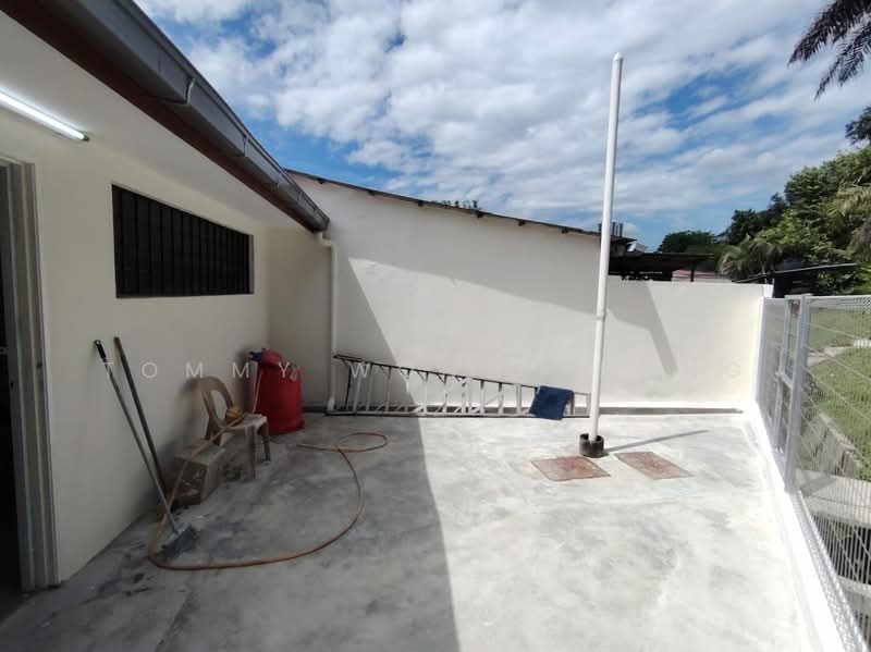 Terraced House for Rent in Taman Cuepacs (Cheras) - Tommy Wong Phang - Exterior - PropertyGuru.com.my