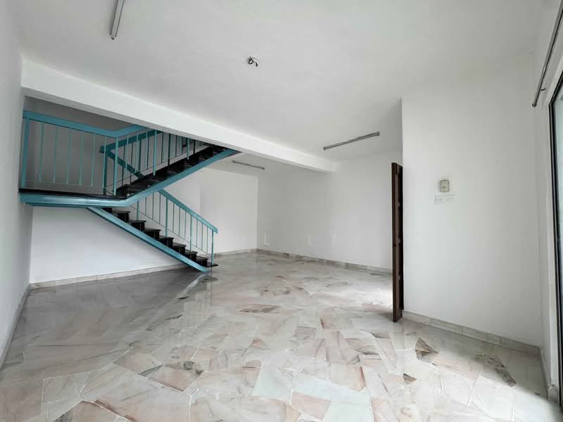2-storey Terraced House for Sale in BANDAR PUCHONG JAYA (Puchong) - Paul Lee - Interior - PropertyGuru.com.my