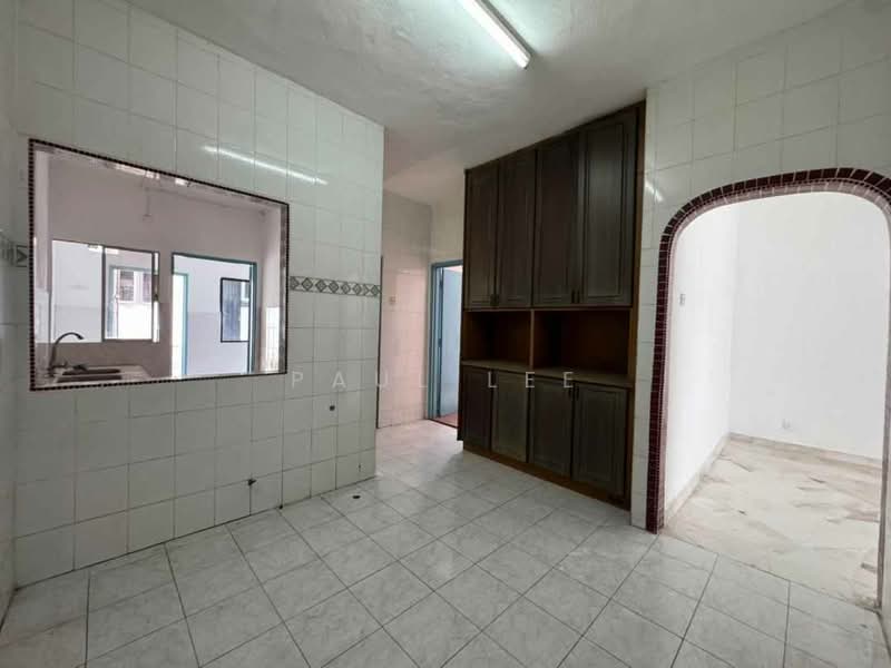 2-storey Terraced House for Sale in BANDAR PUCHONG JAYA (Puchong) - Paul Lee - Kitchen - PropertyGuru.com.my