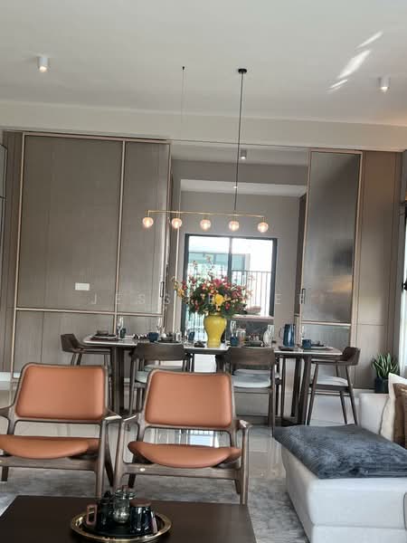 3-storey Terraced House for Sale in Seksyen U15 (Shah Alam) - Jessie Lee - Living Room - PropertyGuru.com.my