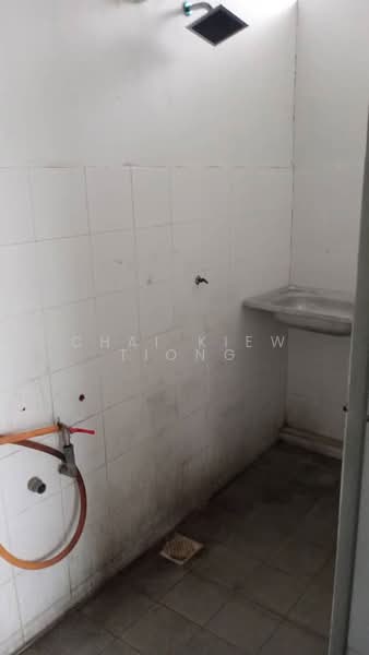 Kedai / Pejabat untuk Disewa di Air Putih (Kuantan) - Chai Kiew Tiong - Bathroom - PropertyGuru.com.my