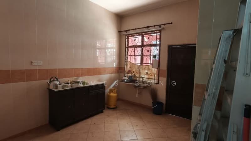 Rumah Teres 2 Tingkat untuk Dijual di Tampoi (Johor) - James Bong - Kitchen - PropertyGuru.com.my