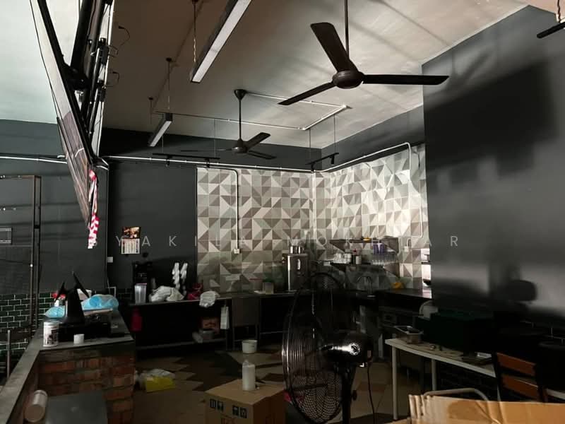 Kedai untuk Disewa di Seksyen 13 (Shah Alam) - Syakila Mokhtar - Kitchen - PropertyGuru.com.my