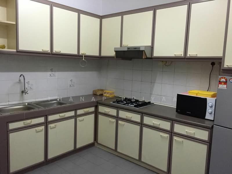 Condominium for Rent at Palmville Resort Condominium - Thanap Priyaa - Kitchen - PropertyGuru.com.my