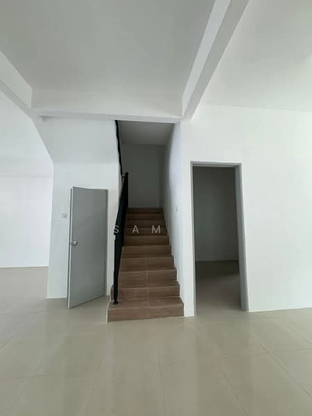 Terraced House for Sale in Ipoh (Perak) - Sam . - Entrance - PropertyGuru.com.my
