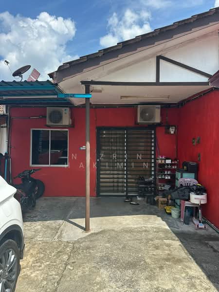 1-storey Terraced House for Sale in Bandar Baru Bukit Beruntung (Serendah) - Nazrin Hakimin - Exterior - PropertyGuru.com.my
