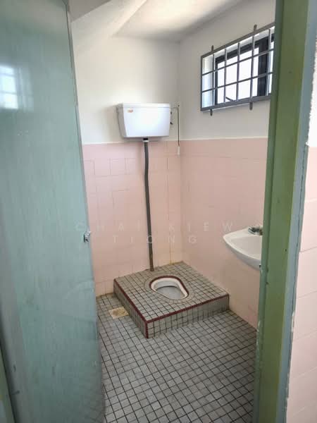 2-storey Terraced House for Rent in Taman Air Putih (Kuantan) - Chai Kiew Tiong - Bathroom - PropertyGuru.com.my