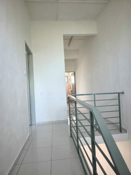 2-storey Terraced House for Rent in Taman Air Putih (Kuantan) - Chai Kiew Tiong - Corridor - PropertyGuru.com.my