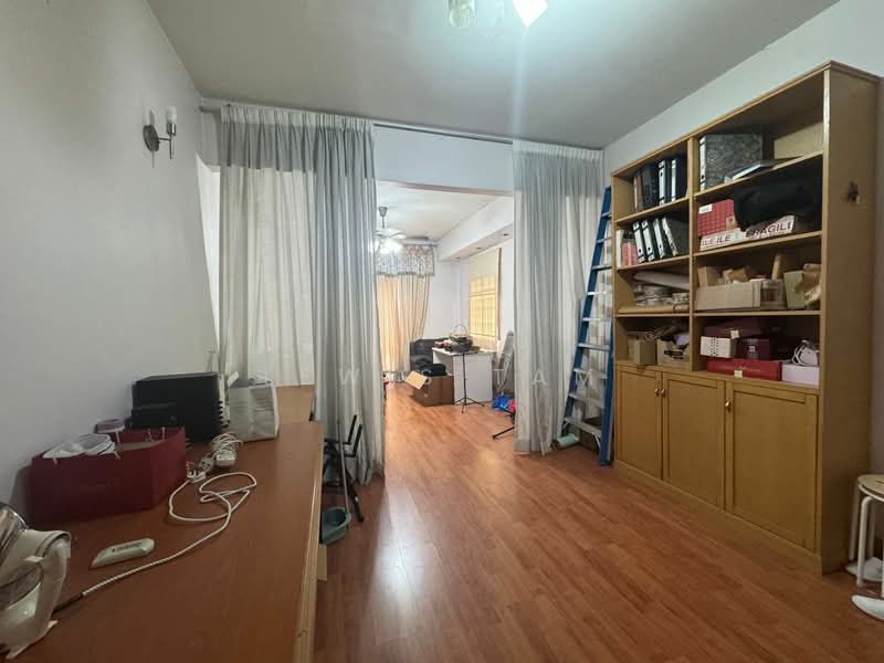 Rumah Berkembar untuk Dijual di Bandar Baru Sungai Long (Kajang) - Lewis Tam - PropertyGuru.com.my