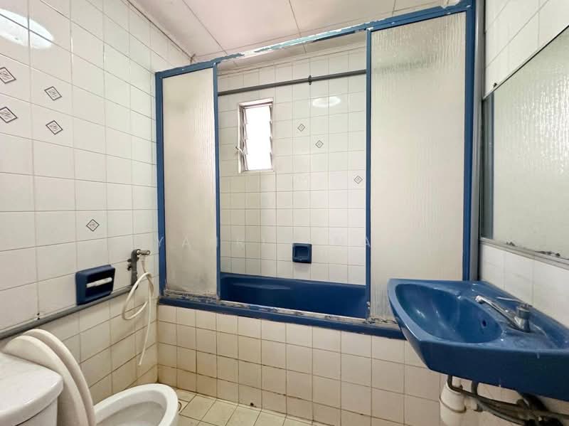 Rumah Teres 2 Tingkat untuk Dijual di Setiawangsa (Kuala Lumpur) - Syahrim Naim - Bathroom - PropertyGuru.com.my