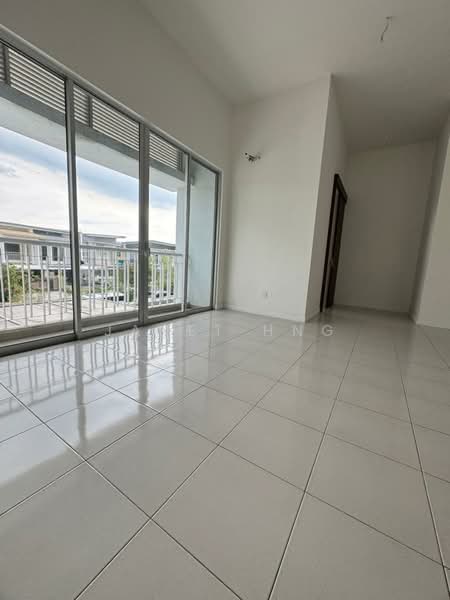 Rumah Teres 2 Tingkat untuk Dijual di Bandar Saujana Putra (Tanjong Duabelas) - Janet Hng - PropertyGuru.com.my