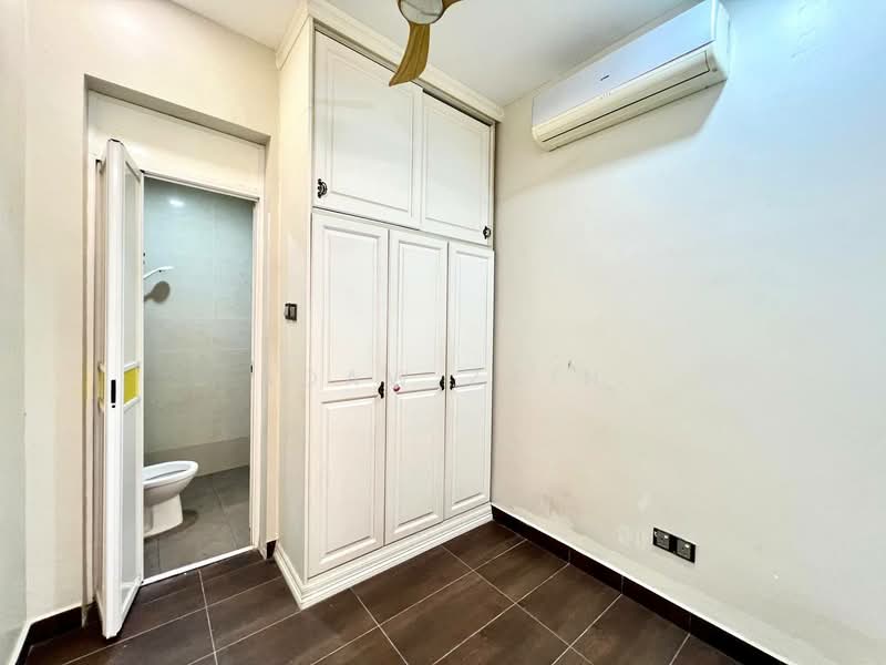 Rumah Berkembar untuk Dijual di Seksyen 13 (Shah Alam) - Adaw Zain - Bathroom - PropertyGuru.com.my