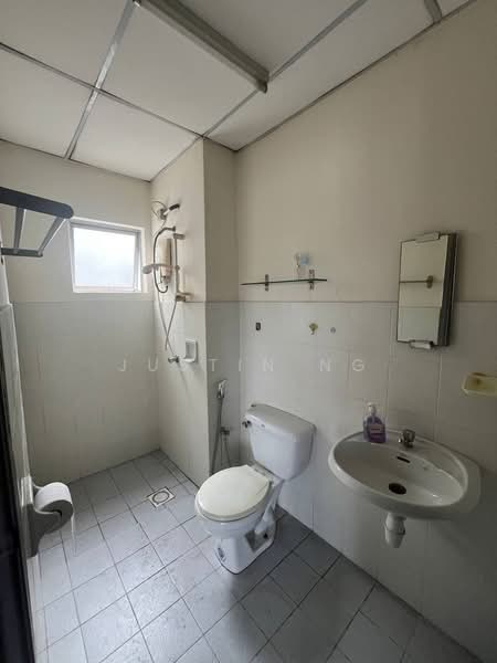Apartment for Sale at Jalil Damai Apartments - Justin Ng - Bathroom - PropertyGuru.com.my