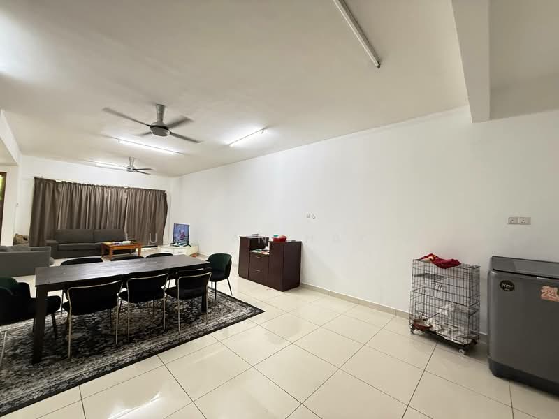 2-storey Terraced House for Sale in Denai Alam (Shah Alam) - Lukman Hakim - Living Room - PropertyGuru.com.my