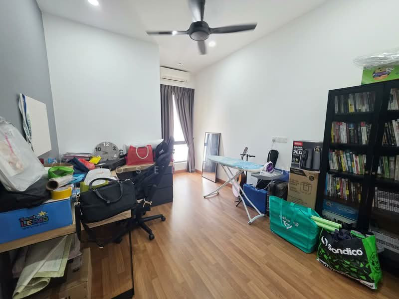 2-storey Terraced House for Sale in Bukit Raja (Selangor) - Joseph Chan - Study - PropertyGuru.com.my