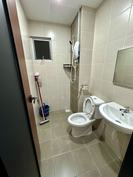 Kondominium untuk Disewa di Platinum Splendor Residence - Chun Yee - Bathroom - PropertyGuru.com.my