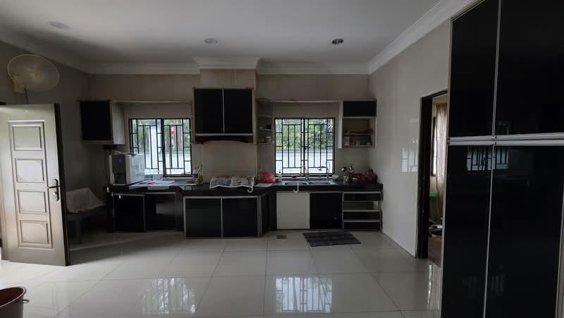 Semi-Detached House for Sale in Kota Kemuning (Shah Alam) - J J - PropertyGuru.com.my